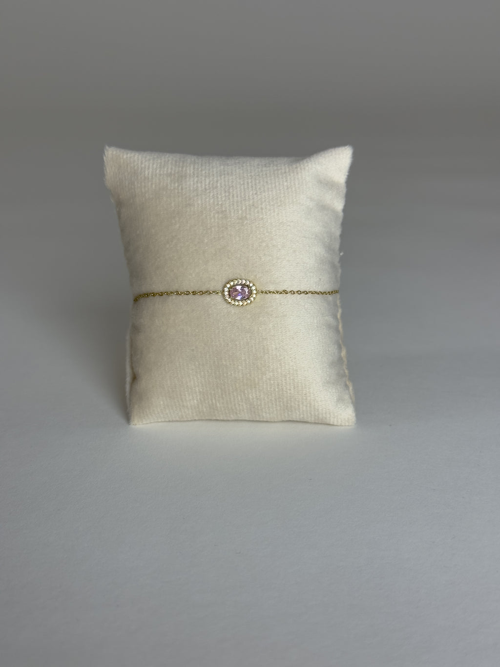 Βραχιόλι από ανοξείδωτο ατσάλι με οβάλ πέτρα σε ροζ απόχρωση