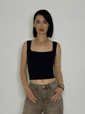 Ελαστικό crop top με ενσωματωμένη επένδυση