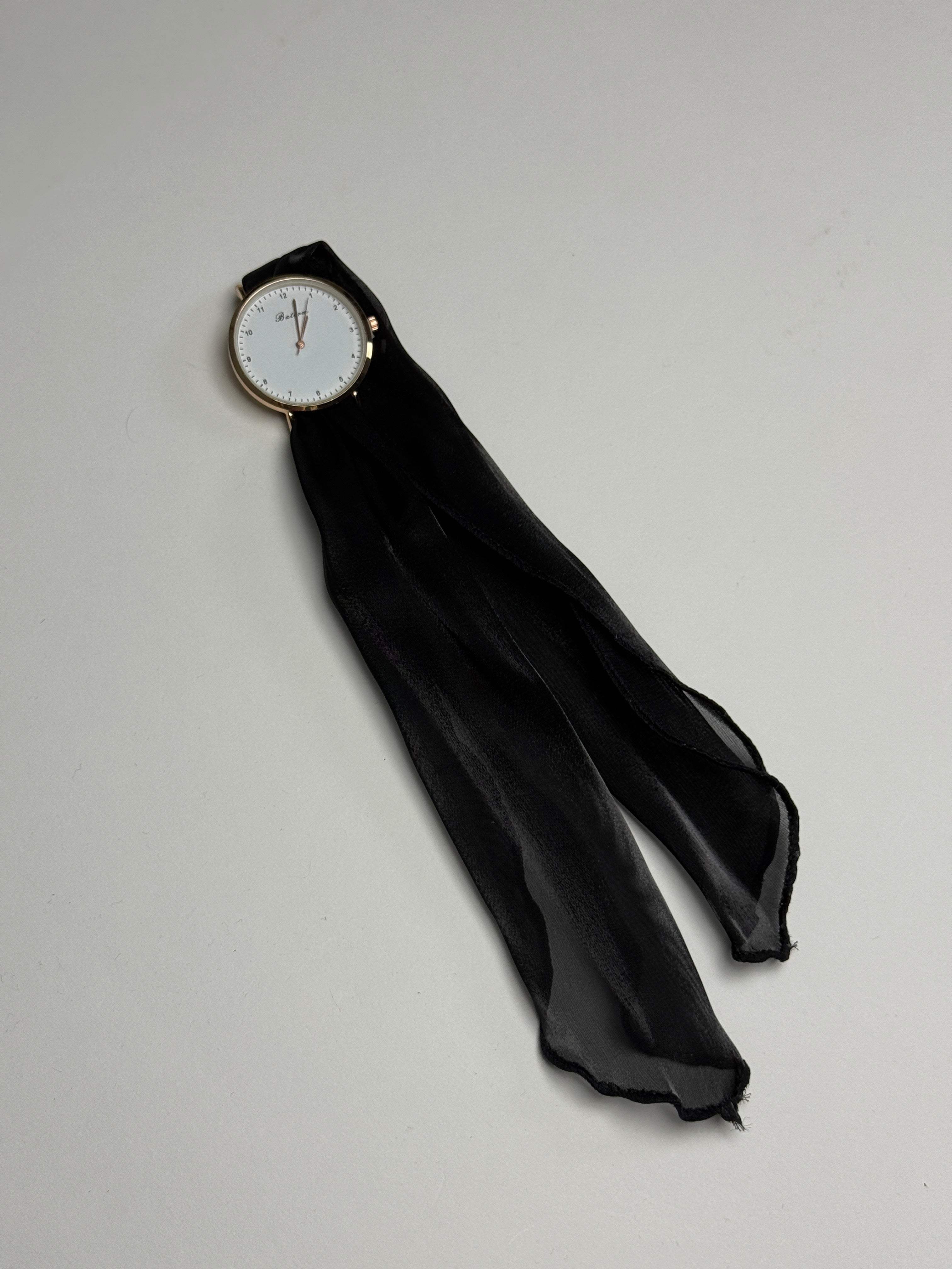 Κομψό ρολόι με μαντήλι μαύρο