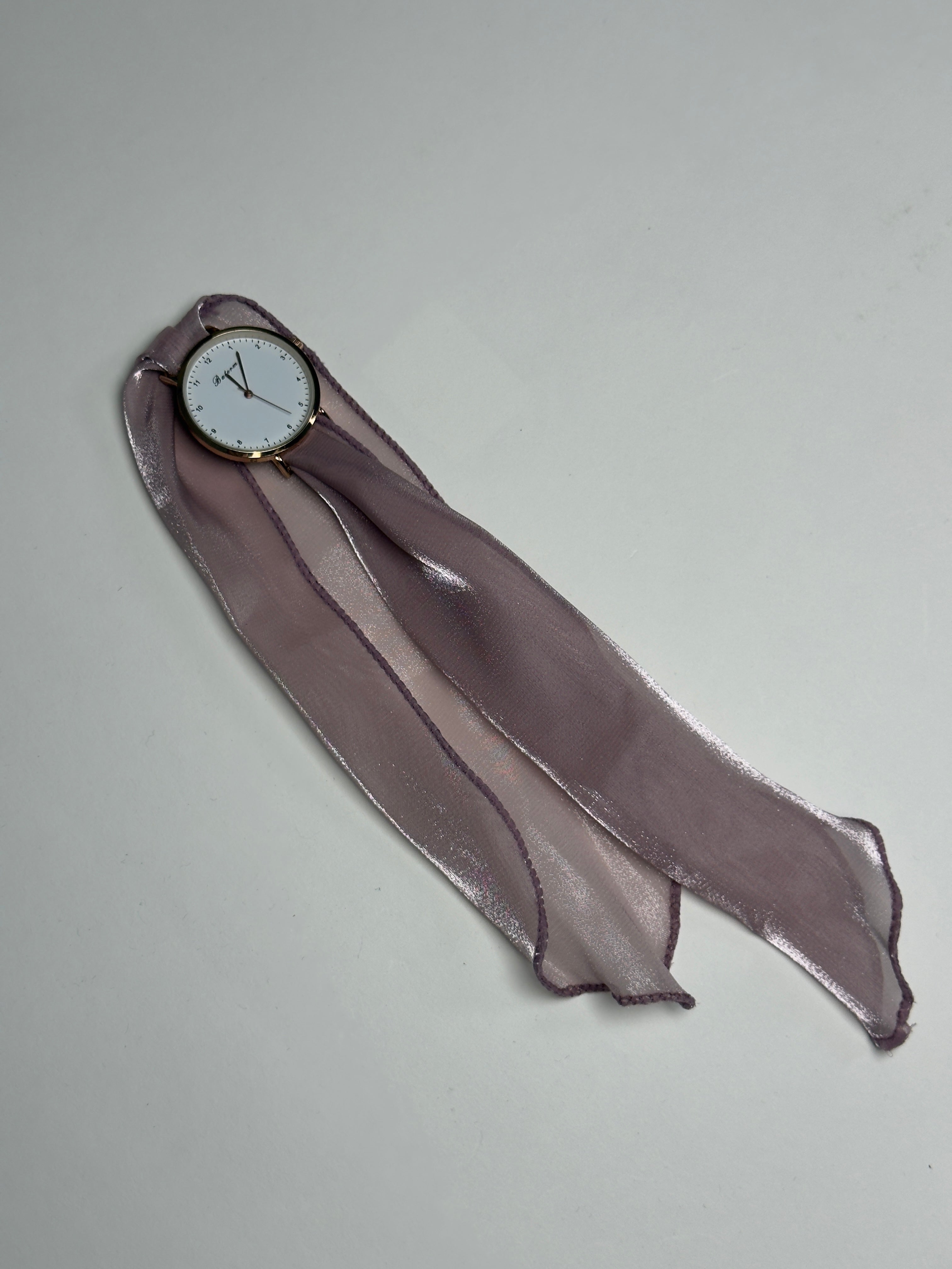 Κομψό ρολόι με μαντήλι σάπιο μήλο